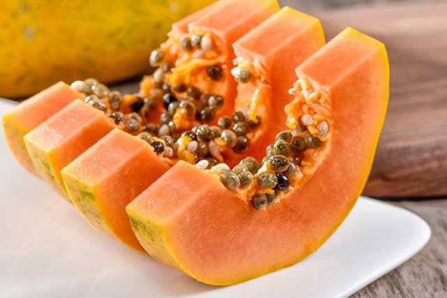 10 Kinds of Human Food That Are Good for Cats: 4. Papaya